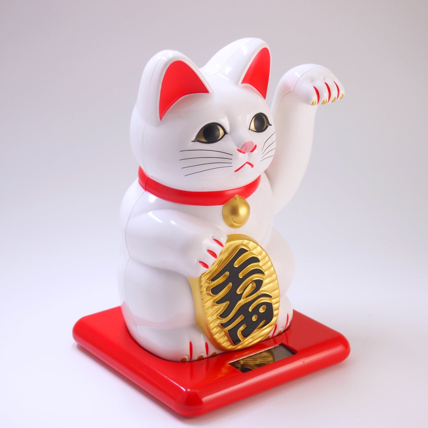 Solar-Powered Lucky Cat